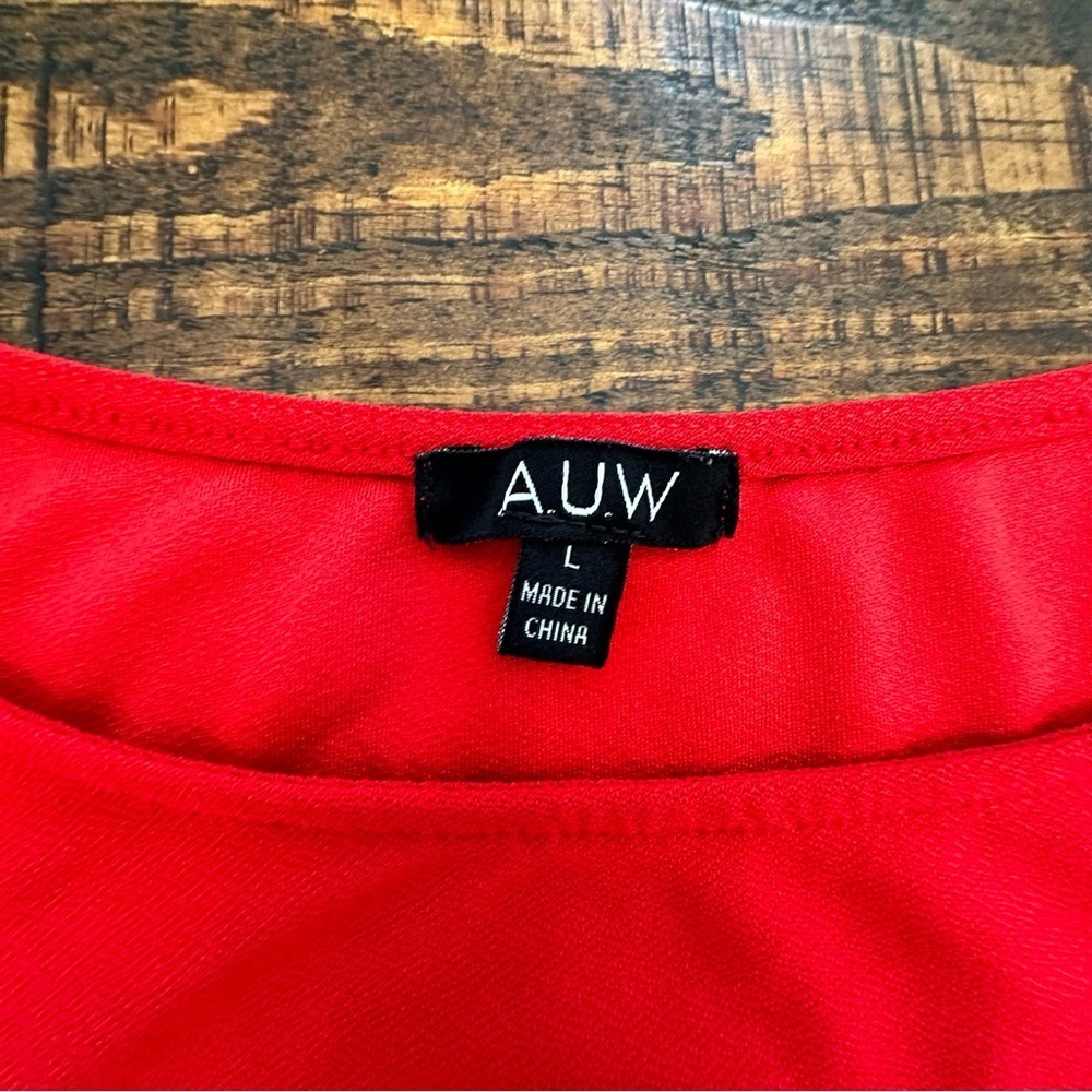 AUW Short Sleeve Top- Excellent condition - Picture 4 of 5